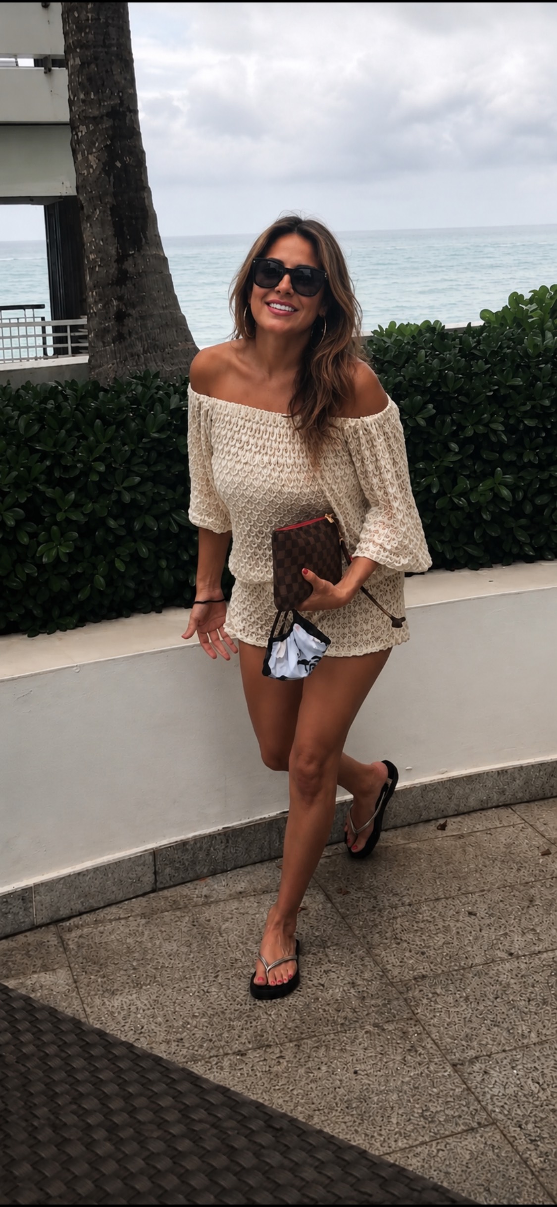 Oliver Maldonado Authors Girlfriendphoto on yacht